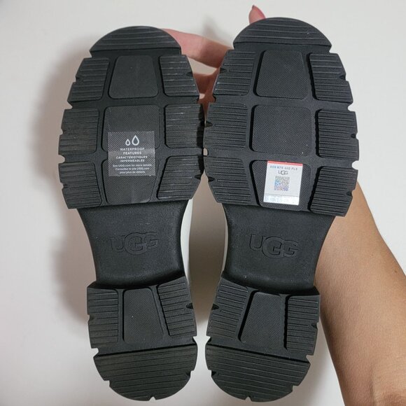 NEW UGG Ashton Chelsea Boots Womens 9.5 White Chunky Chic Boho Retro Y2K - Picture 8 of 11